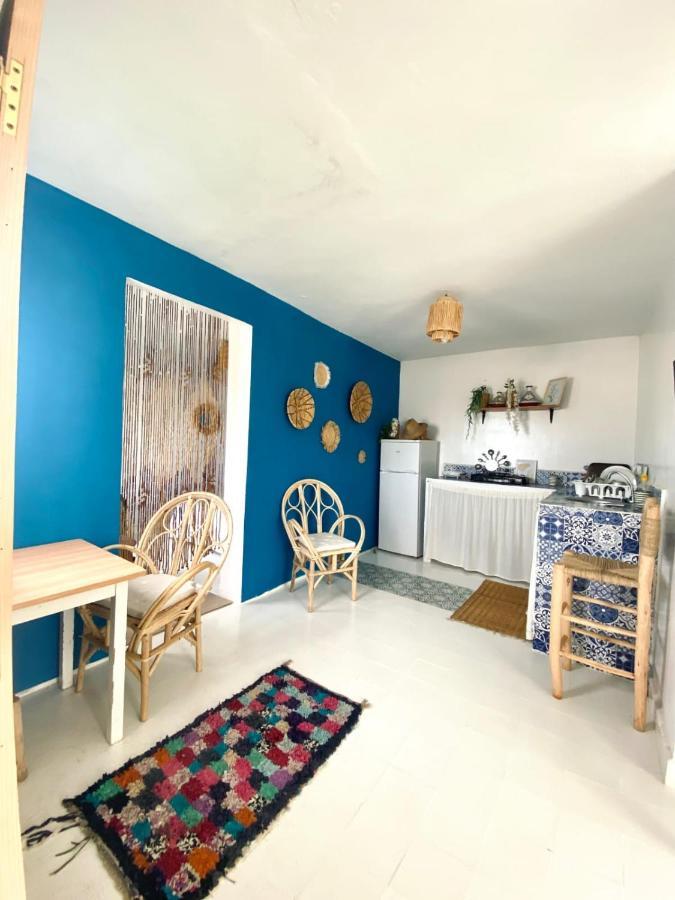 Appartement A Ksar Sghir En Face Du Terminal Passagers De Ferry Port Tanger Med Ngoại thất bức ảnh